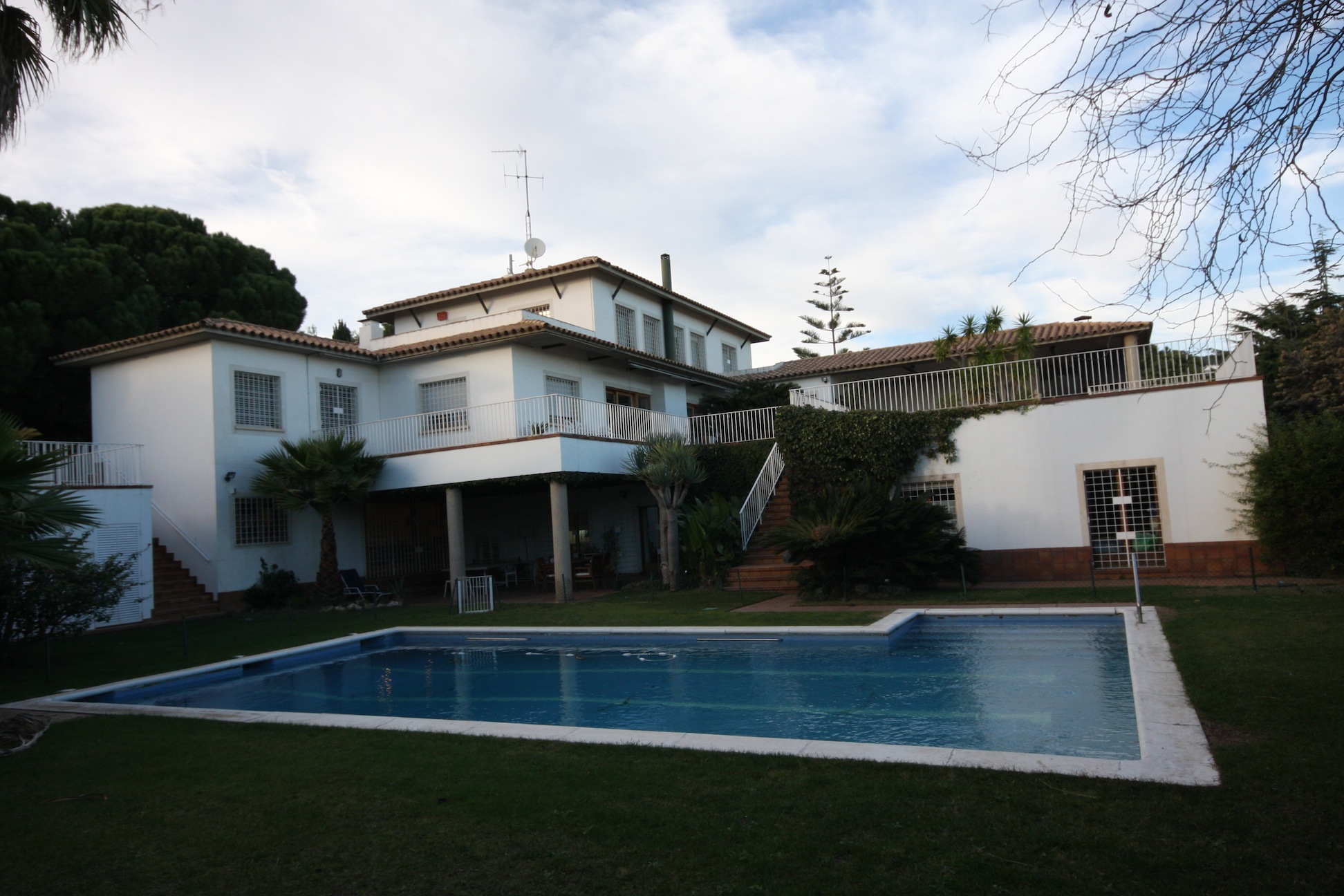 Masnou alt, casa de 890 m2, con piscina ,vistas mar